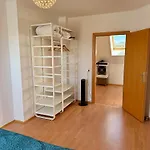 Appartement Mc Self Check-in Loftartiges Und Grosses Mitten Im Gruenen Mit Balkon Dg06, In Dobl Bei Graz Dietersdorf
