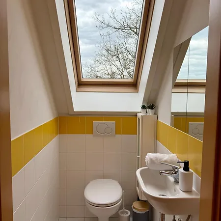 Apartman Mc Self Check-in Loftartiges Und Grosses Mitten Im Gruenen Mit Balkon Dg06, In Dobl Bei Graz