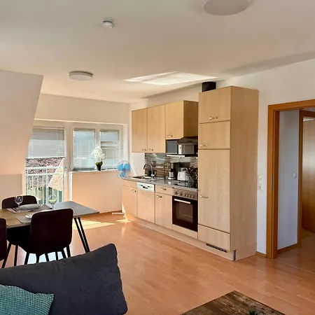 Mc Self Check-in Loftartiges Und Grosses Mitten Im Gruenen Mit Balkon Dg06, In Dobl Bei Graz