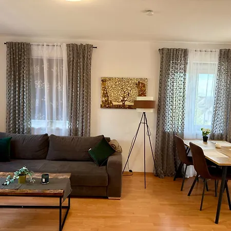 Mc Self Check-in Loftartiges Und Grosses Mitten Im Gruenen Mit Balkon Dg06, In Dobl Bei Graz *