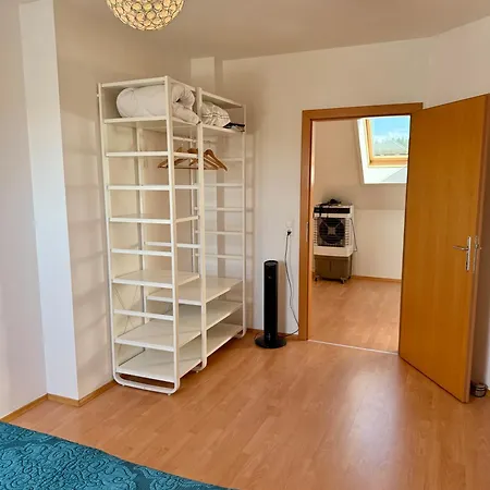 公寓 Mc Self Check-in Loftartiges Und Grosses Mitten Im Gruenen Mit Balkon Dg06, In Dobl Bei Graz Dietersdorf