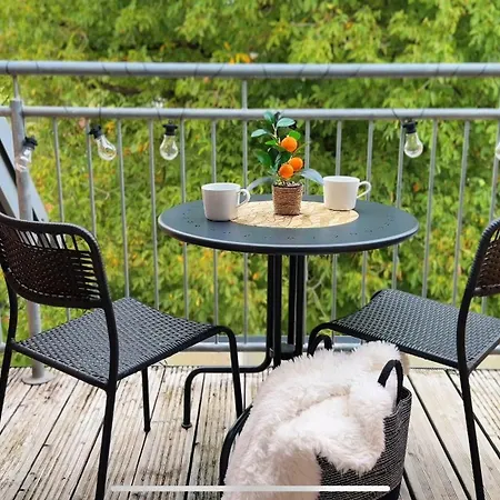 Apartman Mchome Self Check-in Loftartiges Und Grosses Mitten Im Gruenen Mit Balkon Dg06 In Dobl Bei Graz