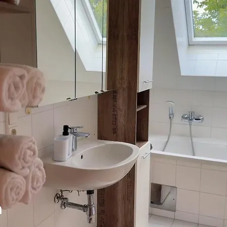 Mc Self Check-in Loftartiges Und Grosses Mitten Im Gruenen Mit Balkon Dg06, In Dobl Bei Graz *