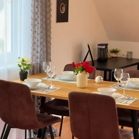 Mc Self Check-in Loftartiges Und Grosses Mitten Im Gruenen Mit Balkon Dg06, In Dobl Bei Graz