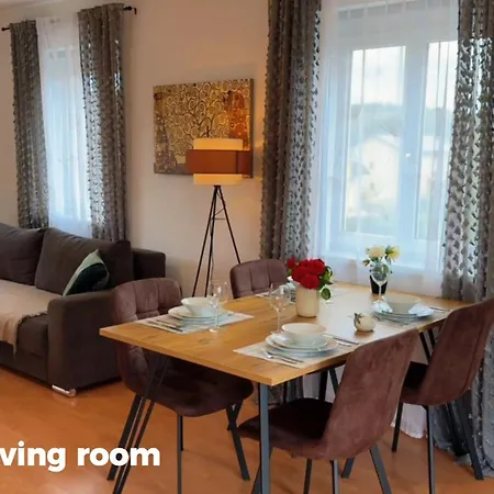 公寓 Mc Self Check-in Loftartiges Und Grosses Mitten Im Gruenen Mit Balkon Dg06, In Dobl Bei Graz Dietersdorf