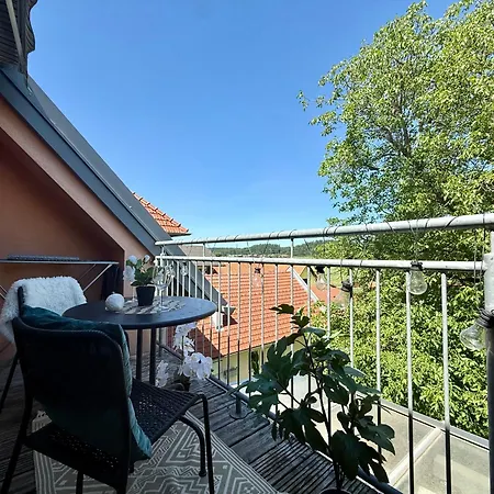 Apartman Mchome Self Check-in Loftartiges Und Grosses Mitten Im Gruenen Mit Balkon Dg06 In Dobl Bei Graz Dietersdorf