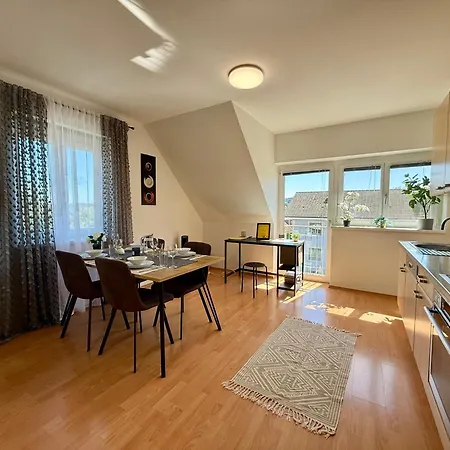 Mchome Self Check-in Loftartiges Und Grosses Mitten Im Gruenen Mit Balkon Dg06 In Dobl Bei Graz Apartman Dietersdorf