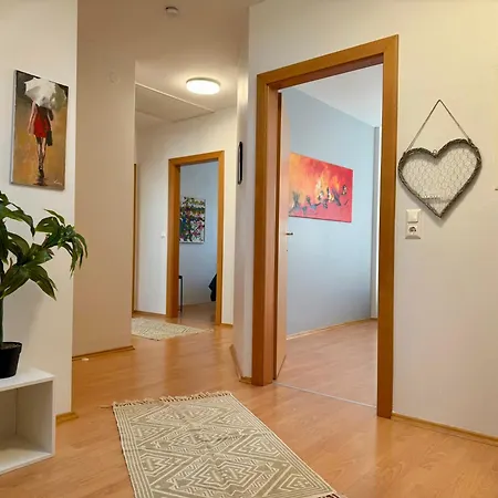 Mchome Self Check-in Loftartiges Und Grosses Mitten Im Gruenen Mit Balkon Dg06 In Dobl Bei Graz Apartman Dietersdorf