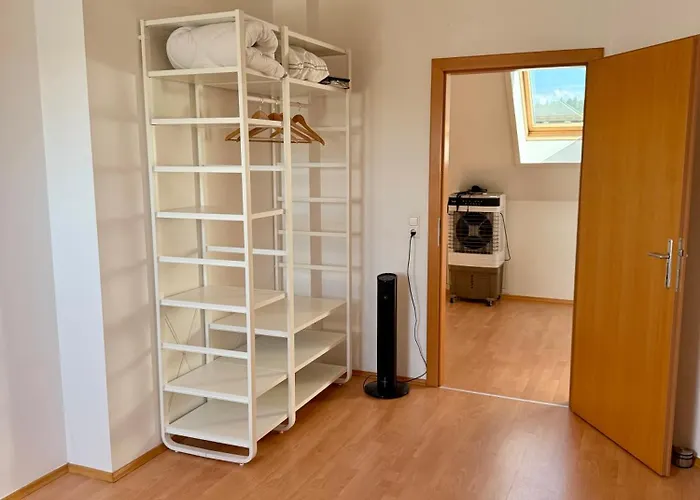 Apartmán Mc Self Check-in Loftartiges Und Grosses Mitten Im Gruenen Mit Balkon Dg06, In Dobl Bei Graz Dietersdorf